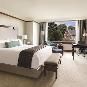Premier Room